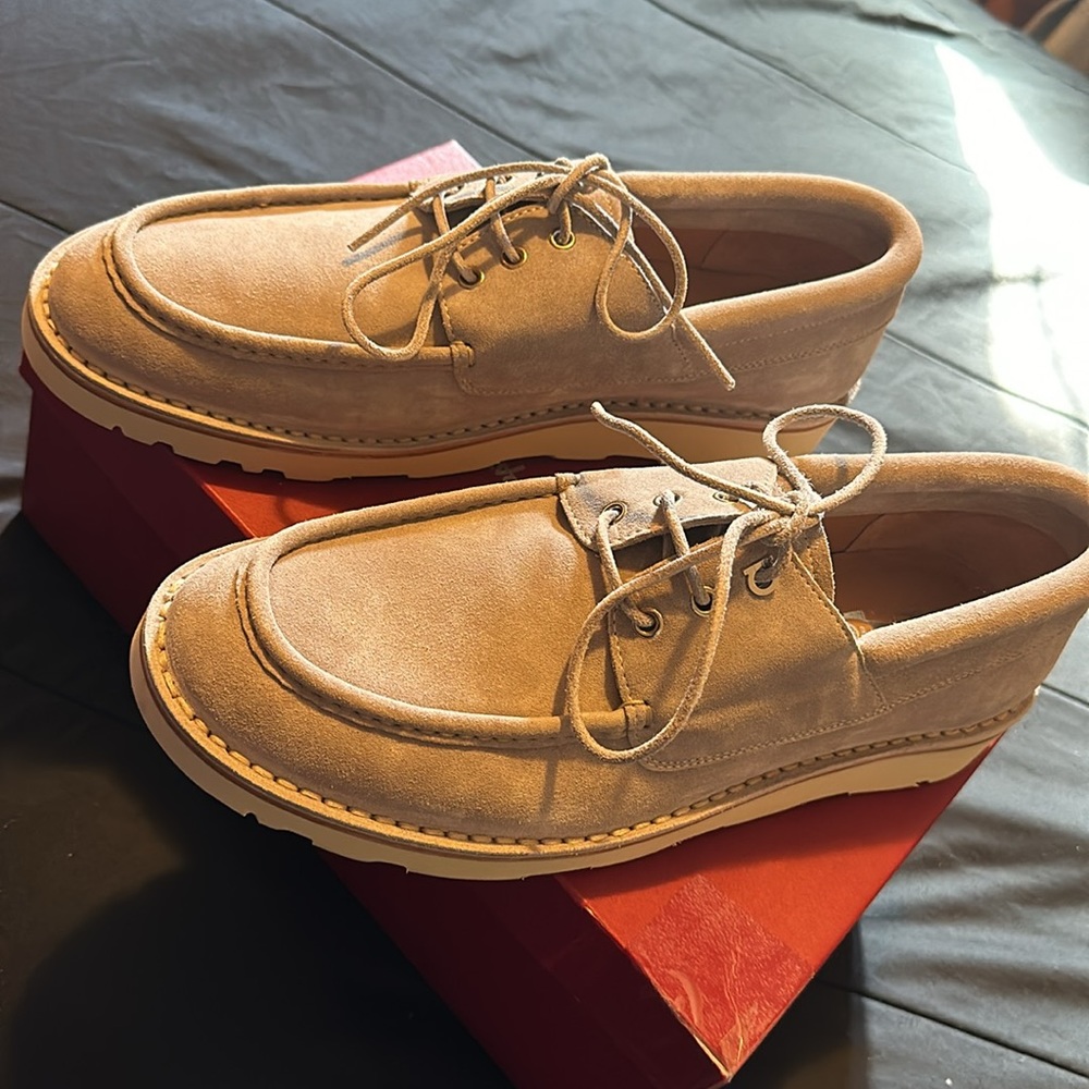 Salvatore Ferragamo men boat shoes NEW